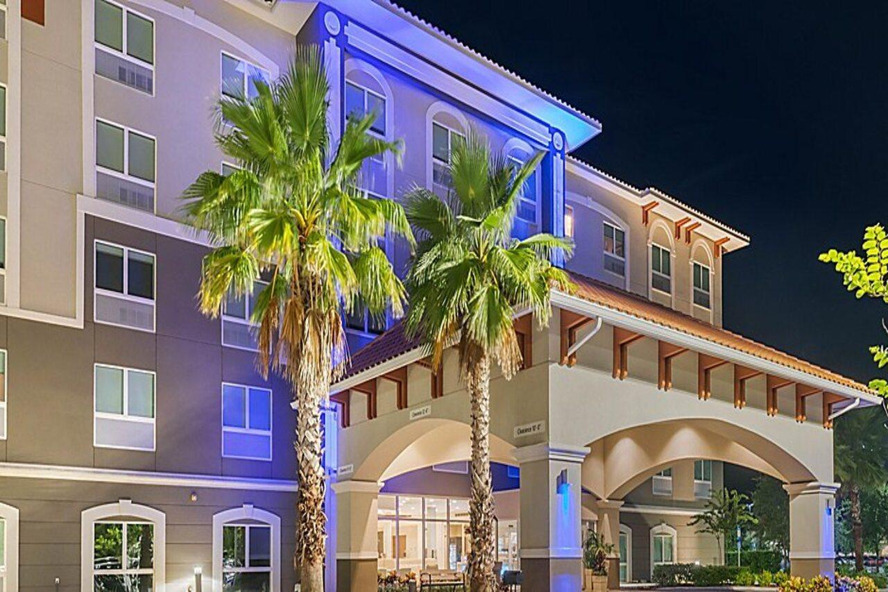 Hotel Express & - - Madeira By Ihg St. Petersburg