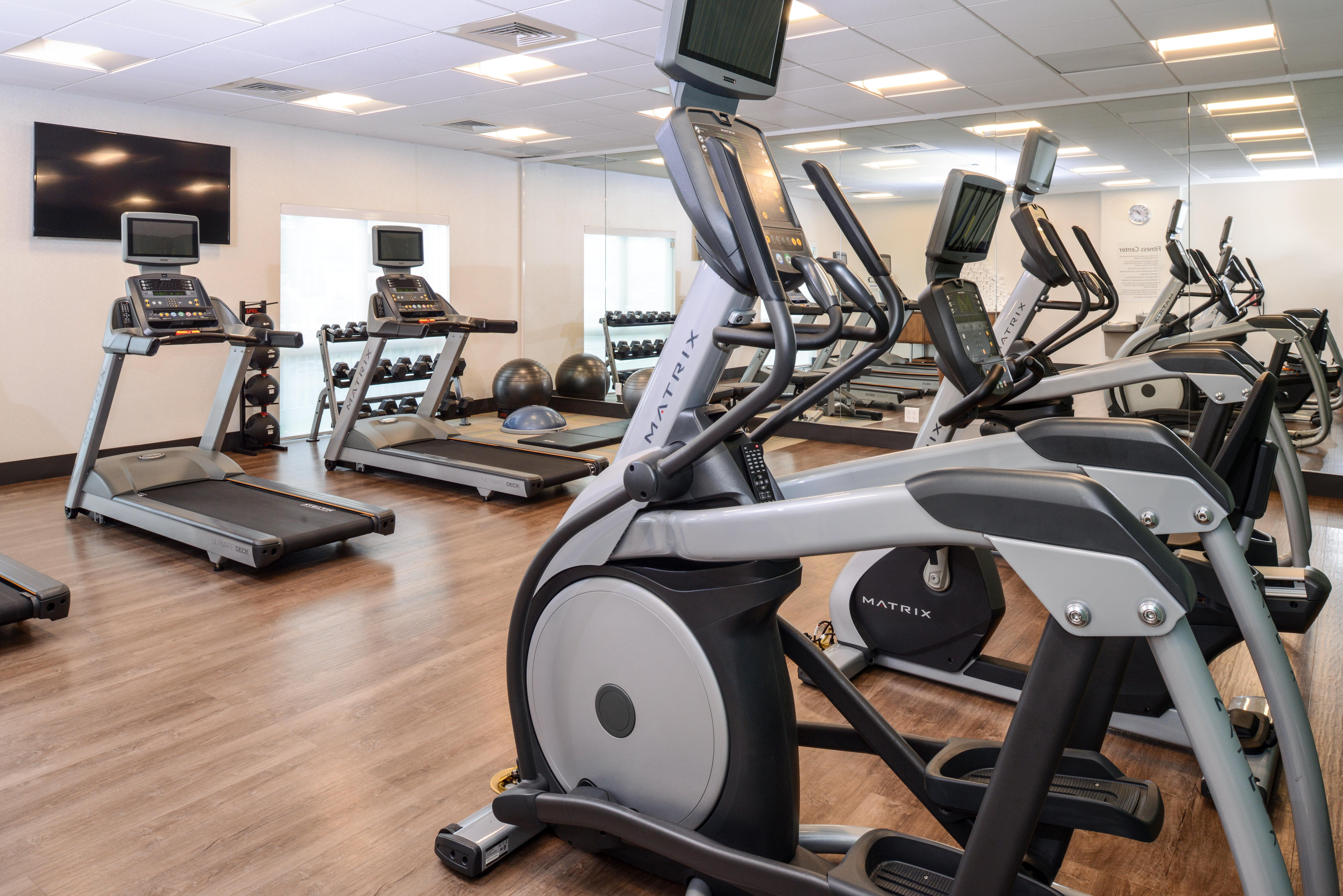Express & - - Madeira By Ihg Hotel