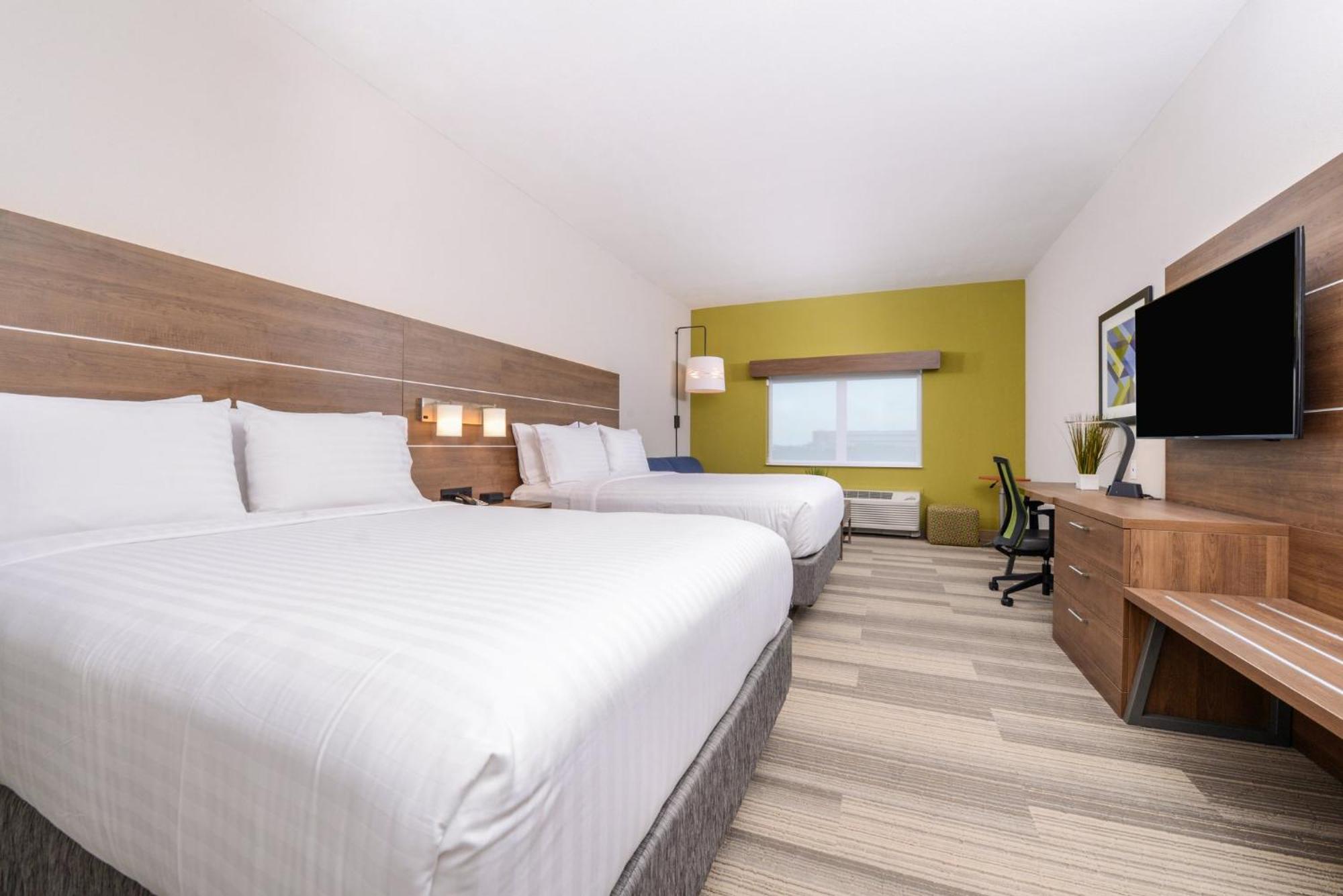 Hotel Holiday Inn Express & Suites - St. Petersburg - Madeira Beach By Ihg St. Petersburg